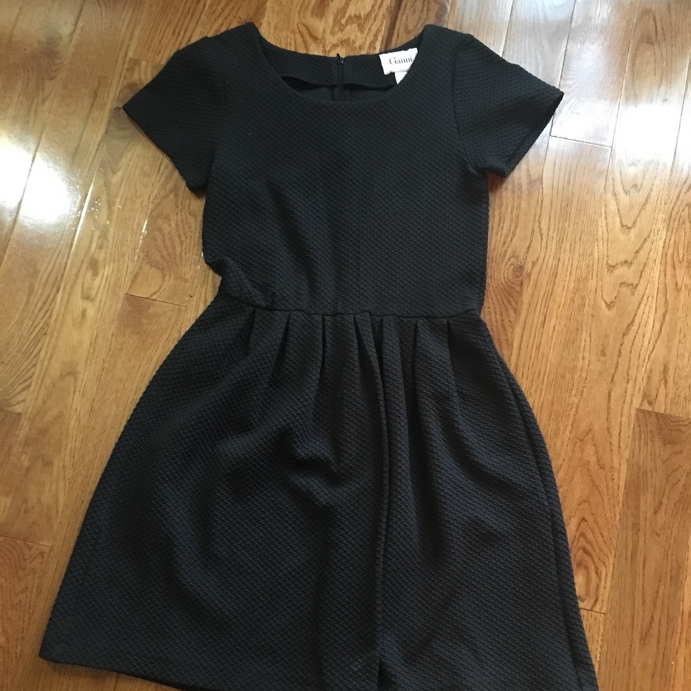 ANTHROPOLOGIE  BLACK TEXTURED DRESS MADE IN TURKEY - MEDIUM
